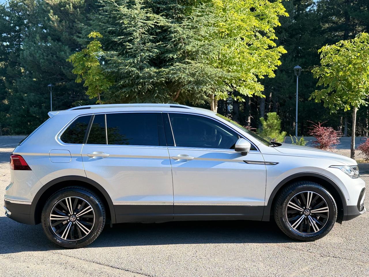 Volkswagen Tiguan 2.0 TDI 150 CV SCR DSG Elegance
