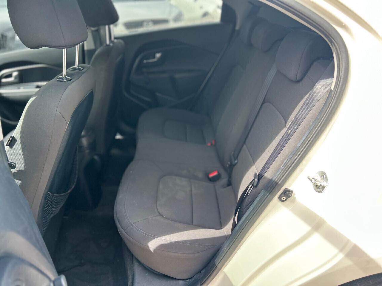 Kia Rio 1.1 CRDi WGT 5p. EX