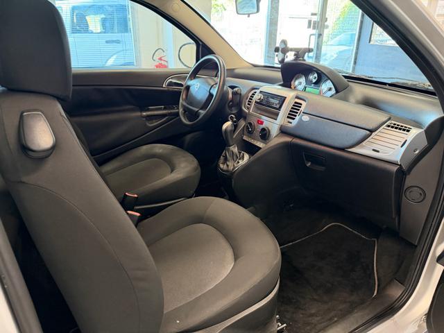 LANCIA Ypsilon 1.3 MJT 75 CV Unyca