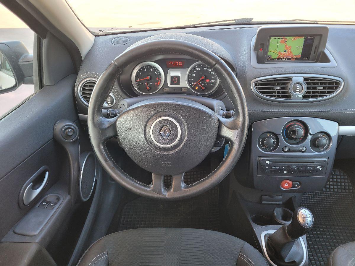 RENAULT - Clio