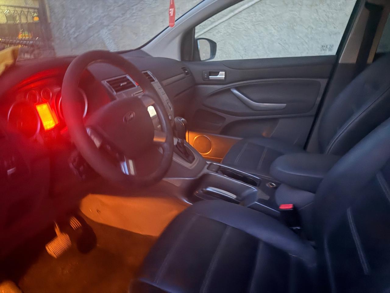 Ford Kuga 2.0 TDCi Titanium Automatico