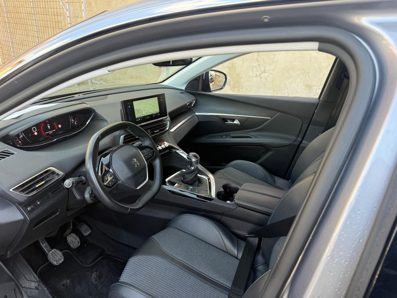 Peugeot 3008 BlueHDi 130 S&S Allure