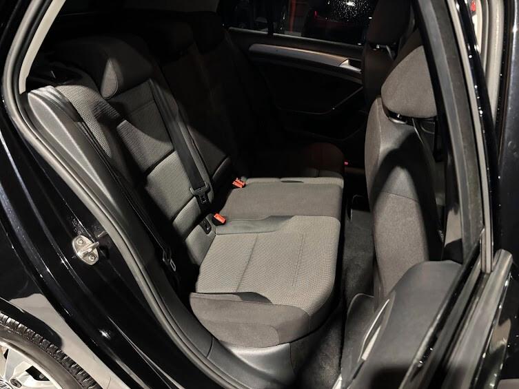 Volkswagen Golf 1.6 TDI 110CV 5P. 60.000KM NEOPATENTATI