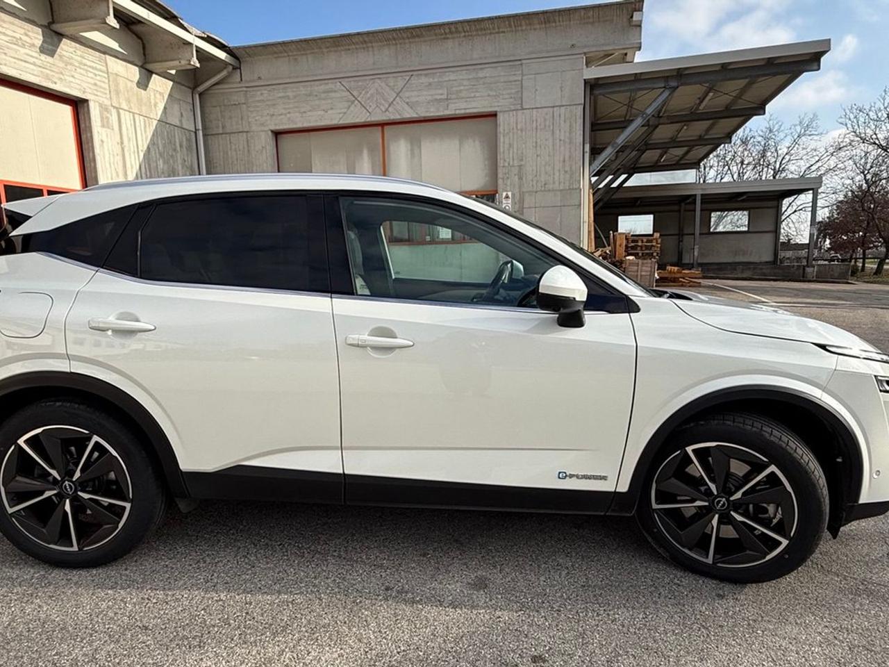 Nissan Qashqai tekna + #8485