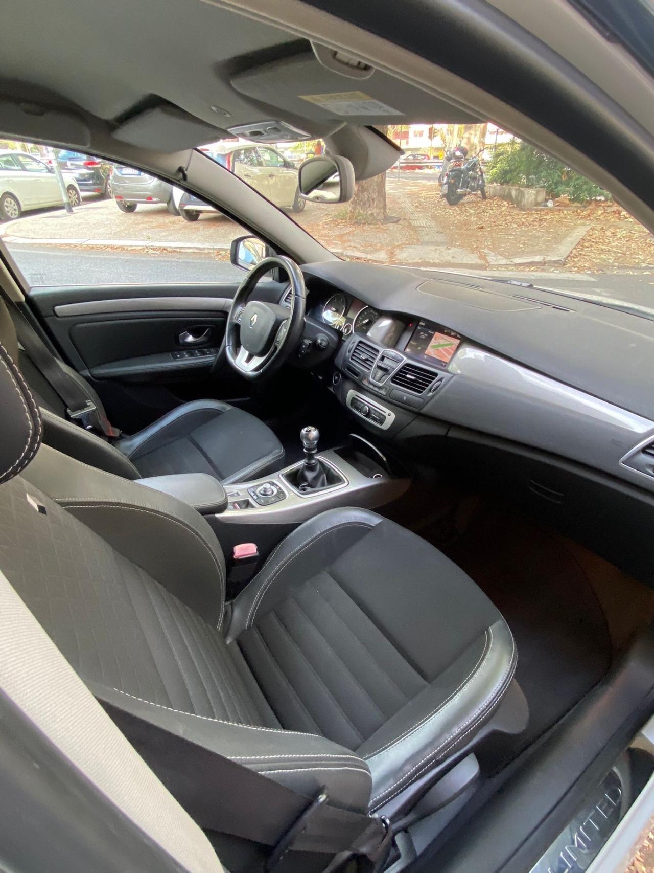 Renault Laguna 2.0 dCi 150CV SporTour LIMITED NAVI