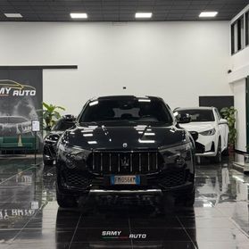 Maserati Levante V6 Diesel Granlusso Nerissimo