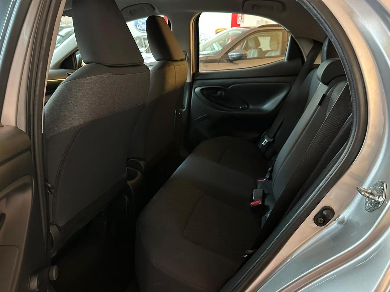 Toyota Yaris 1.0 5 porte Active