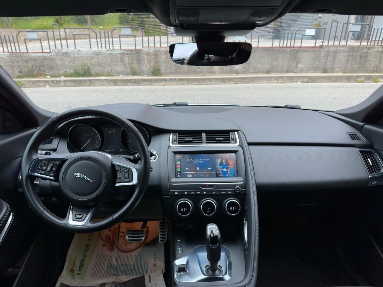 Jaguar E-Pace 2.0D 150 CV AWD aut. R-Dynamic