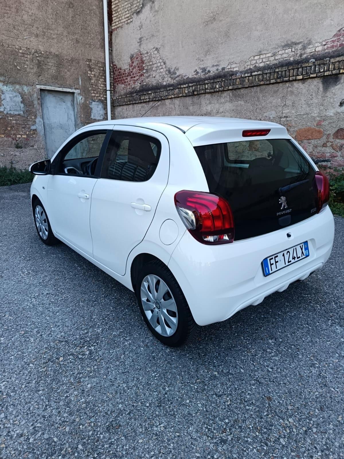 Peugeot 108 VTi 68 5 porte Allure TOP!