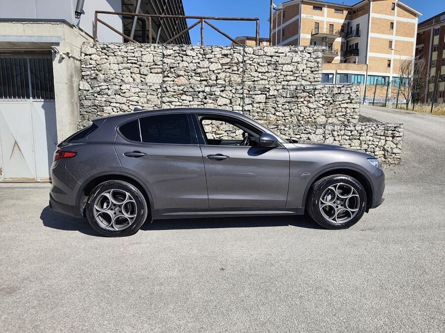 Alfa Romeo Stelvio 2.2 Turbodiesel 190 CV AT8 Q4 Sprint Marmitte Nere, Cerchi 19, STUPENDA!