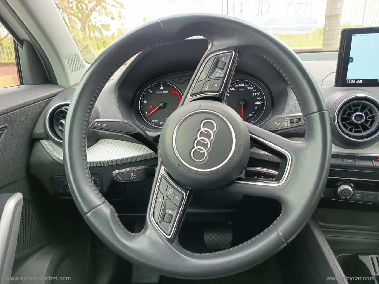 AUDI Q2 30 TDI S tronic Business