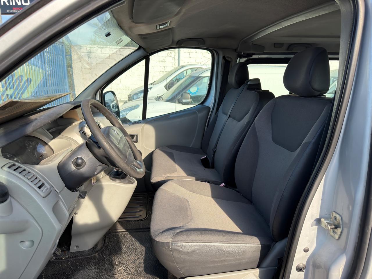 Renault Trafic 2.0dci “9 POSTI”
