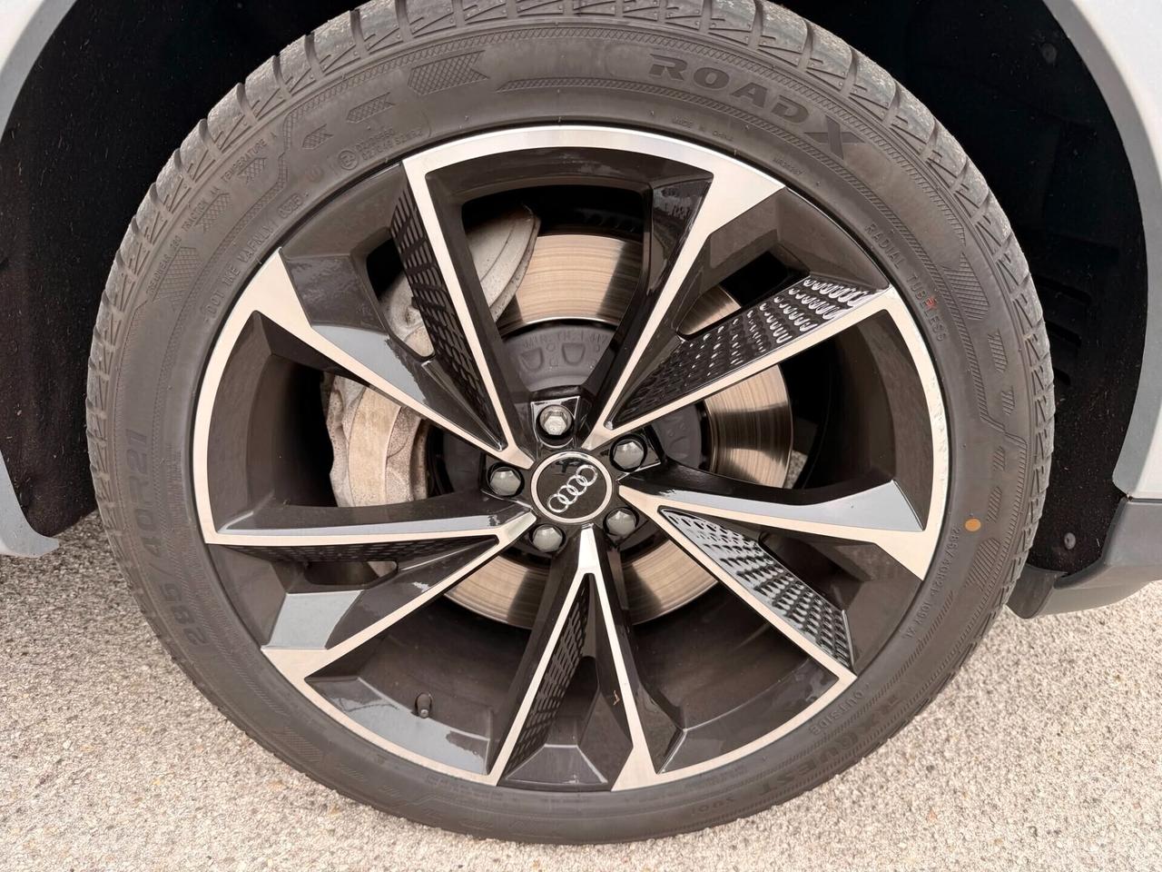 Audi Q7 55 TFSI quattro tiptronic Business