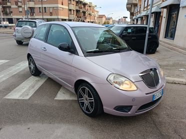 Lancia Ypsilon 1.2 69 CV Elle