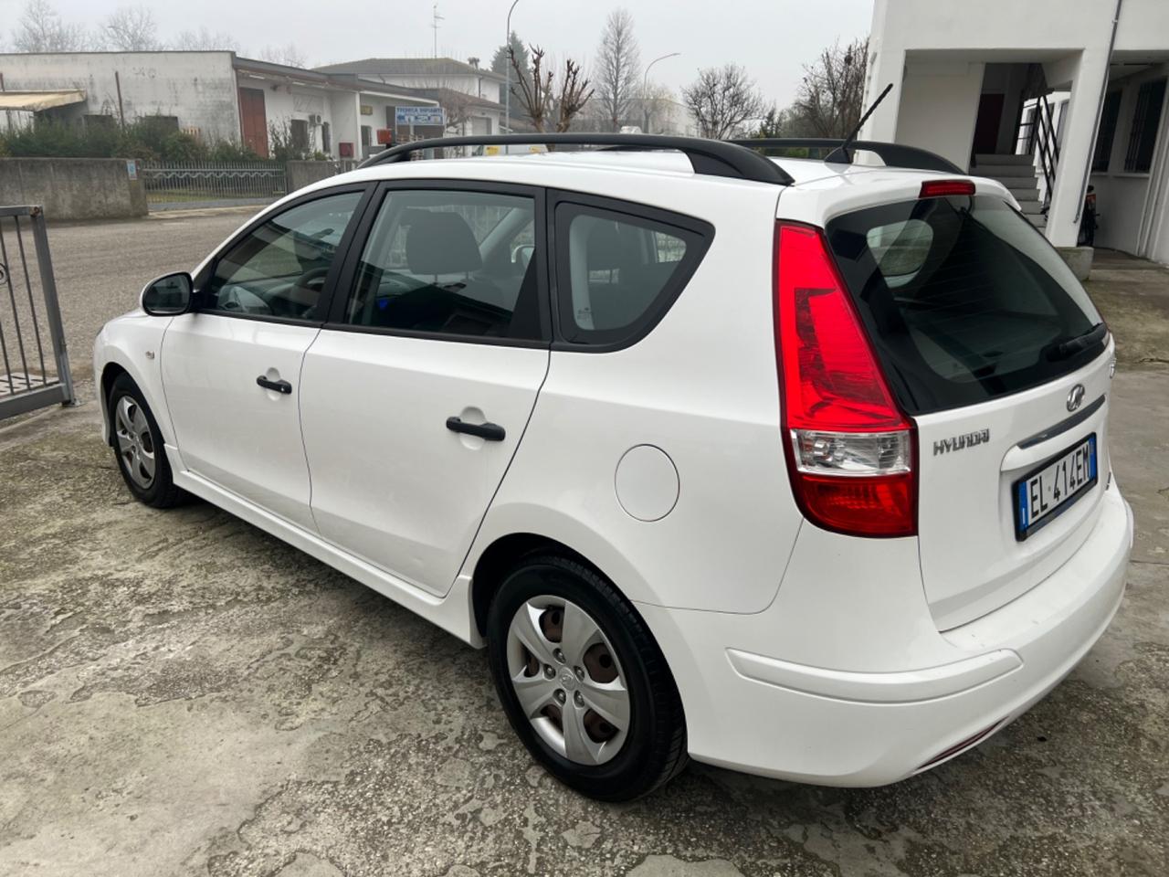 HYUNDAI I30 CW 1.6 DIESEL 90CV COMFORT POCHI KM 79 MILA