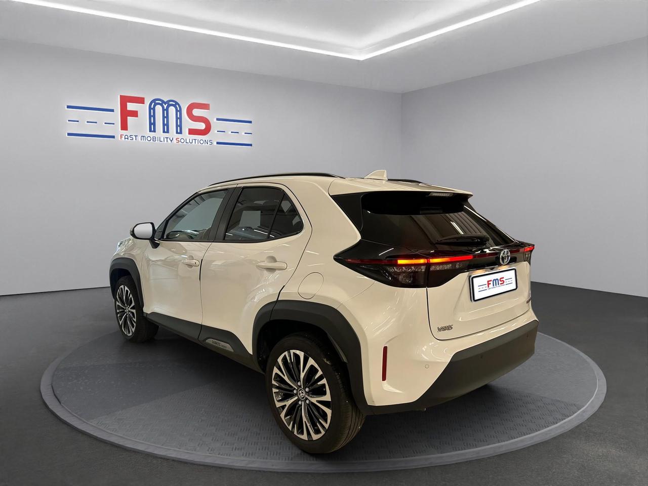 Toyota Yaris Cross 1.5h Lounge fwd 116cv e-cvt