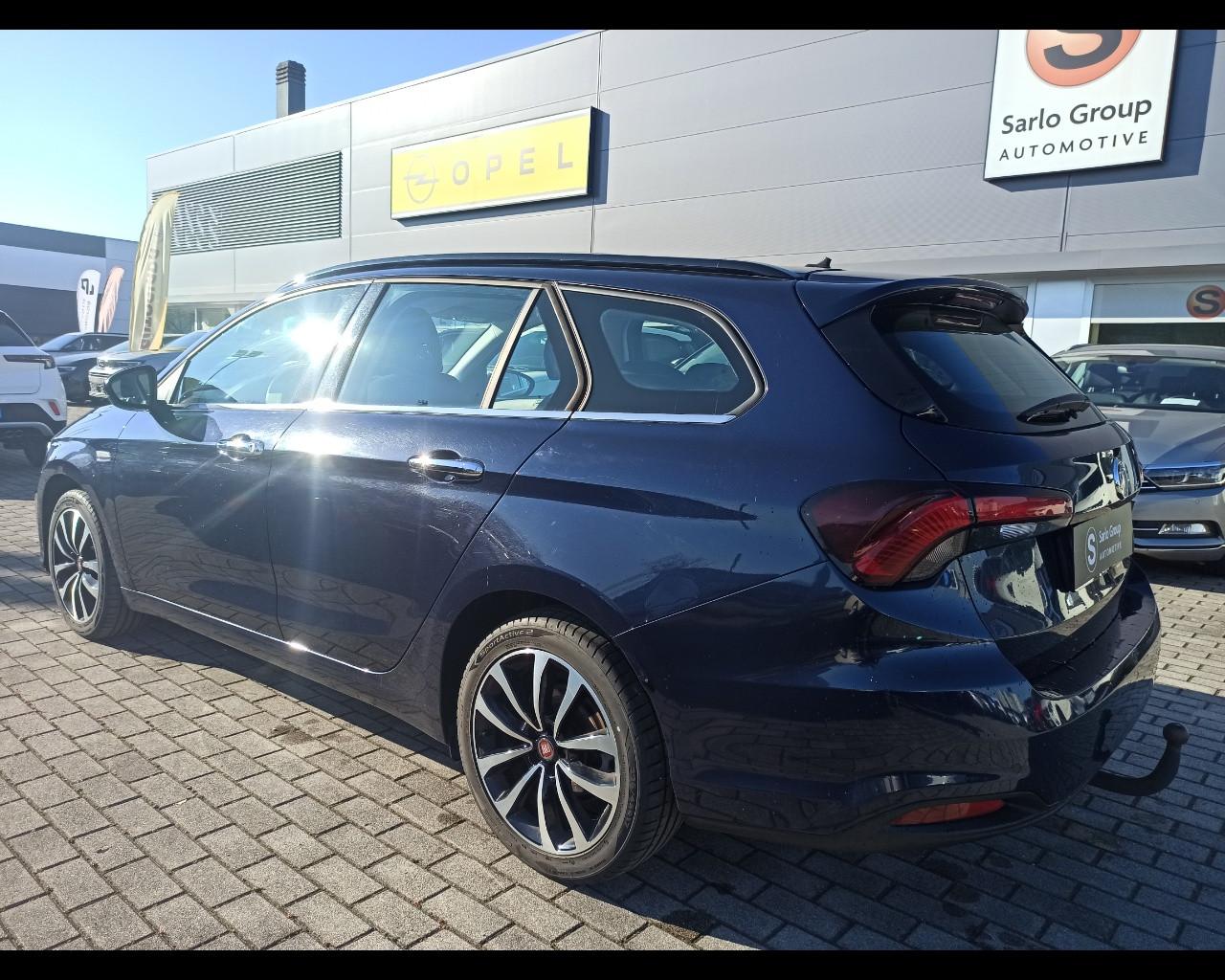 FIAT Tipo (2015-->) - Tipo 1.6 Mjt S&S SW Easy