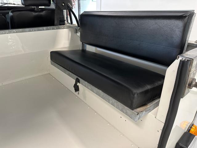 LAND ROVER Defender 90 diesel Soft-top