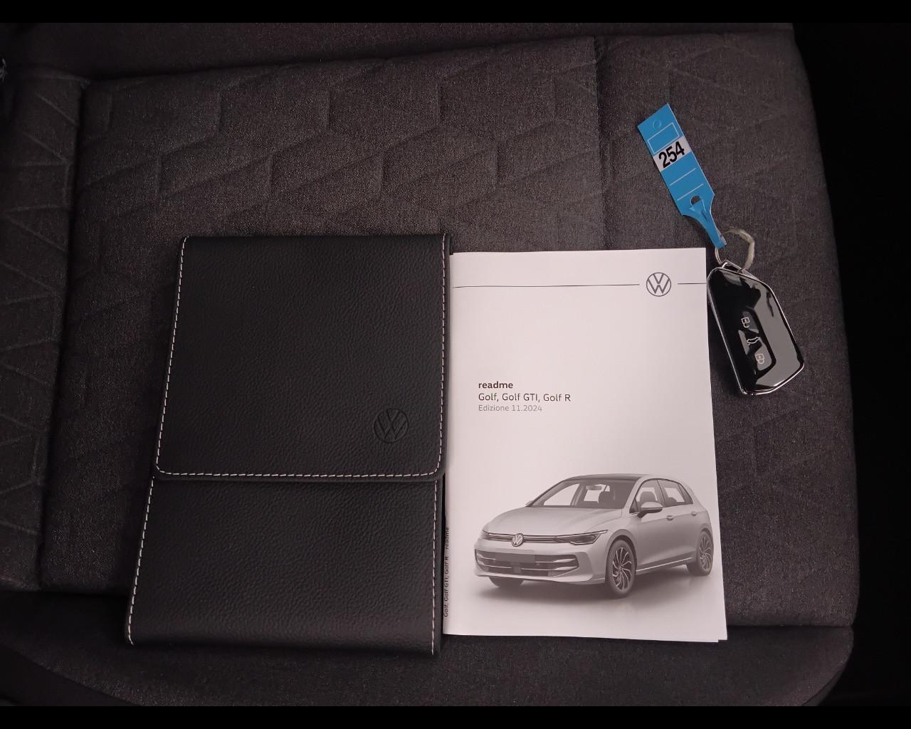 VOLKSWAGEN Golf VIII 2024 - Golf 2.0 tdi Life 115cv