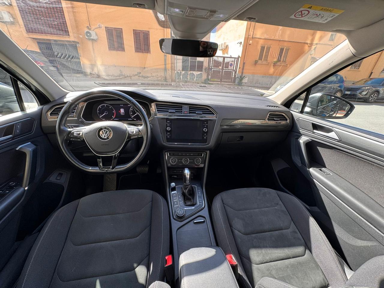 Volkswagen Tiguan 2.0 TDI SCR DSG 4MOTION R-Line TUA DA 305€