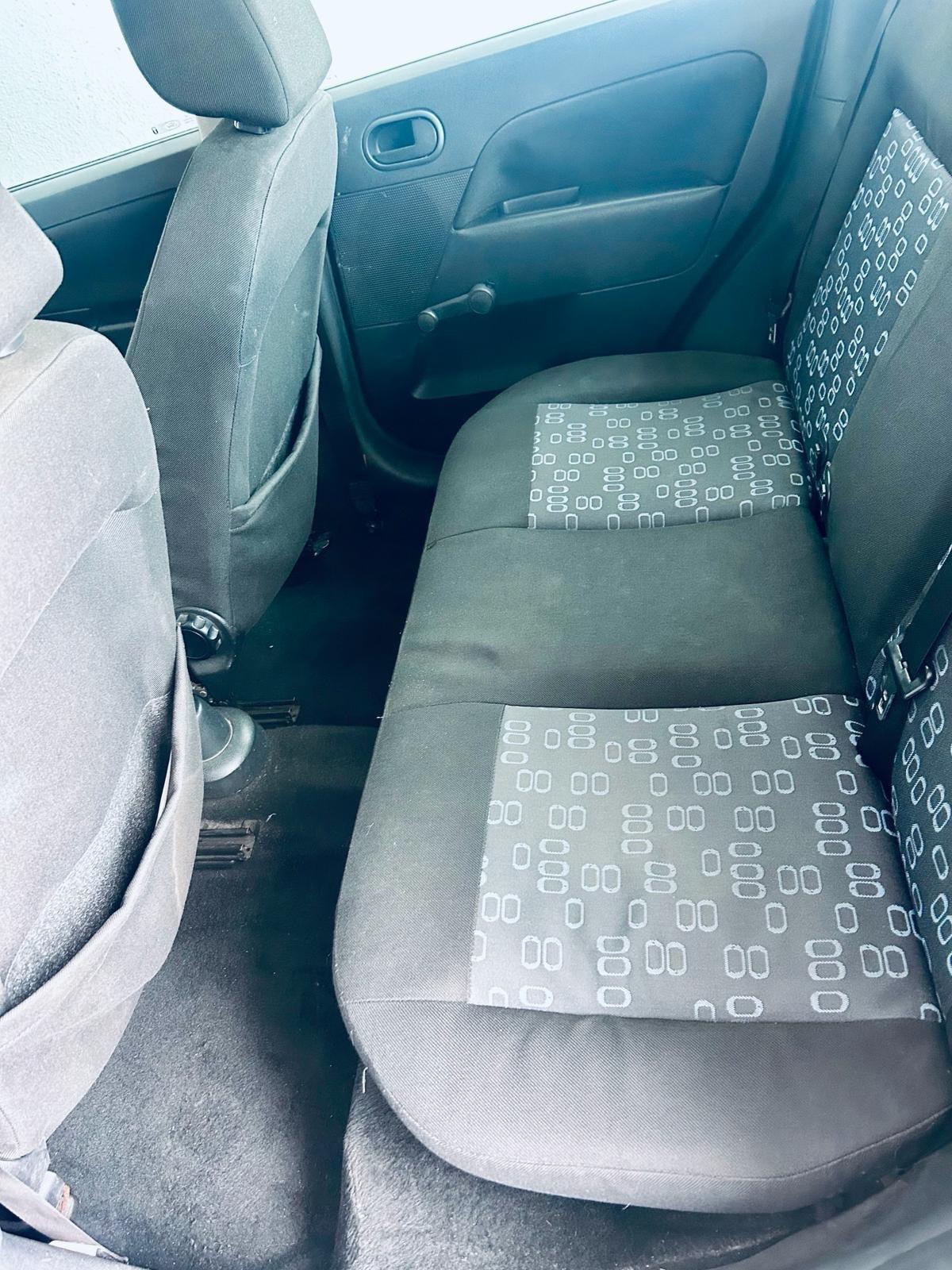 Ford Fiesta 1.2 16V 5p. Ghia