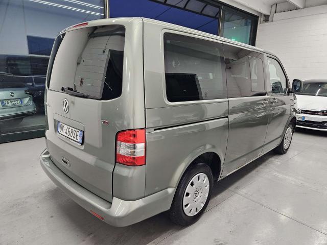 Volkswagen T5 Caravelle CARAVELLE 2.5 TDI 9 POSTI