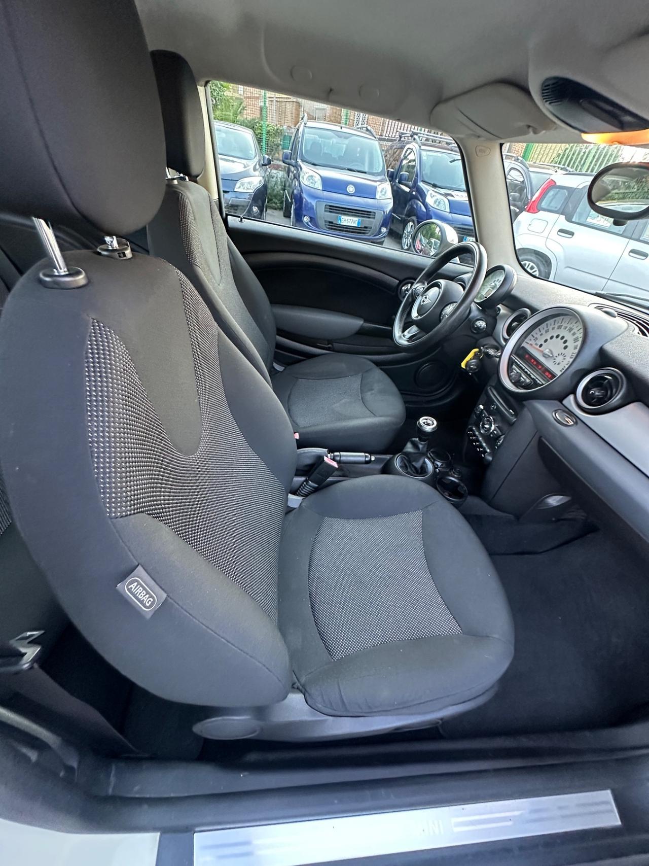 Mini Mini 1.6 16V One (55kW)