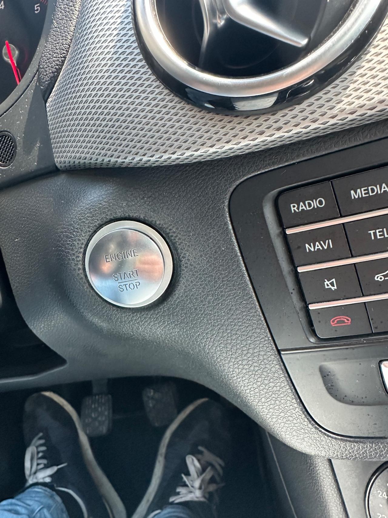Mercedes-benz B 180 d Premium