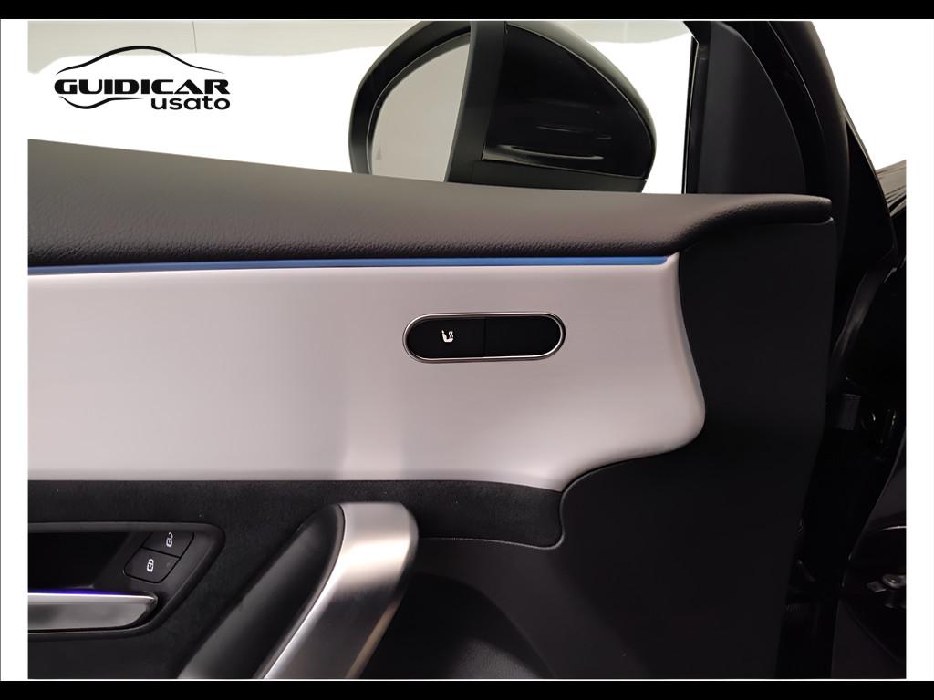 Mercedes-Benz Classe A - W177 2023 - A 180 d AMG Line Advanced Plus auto