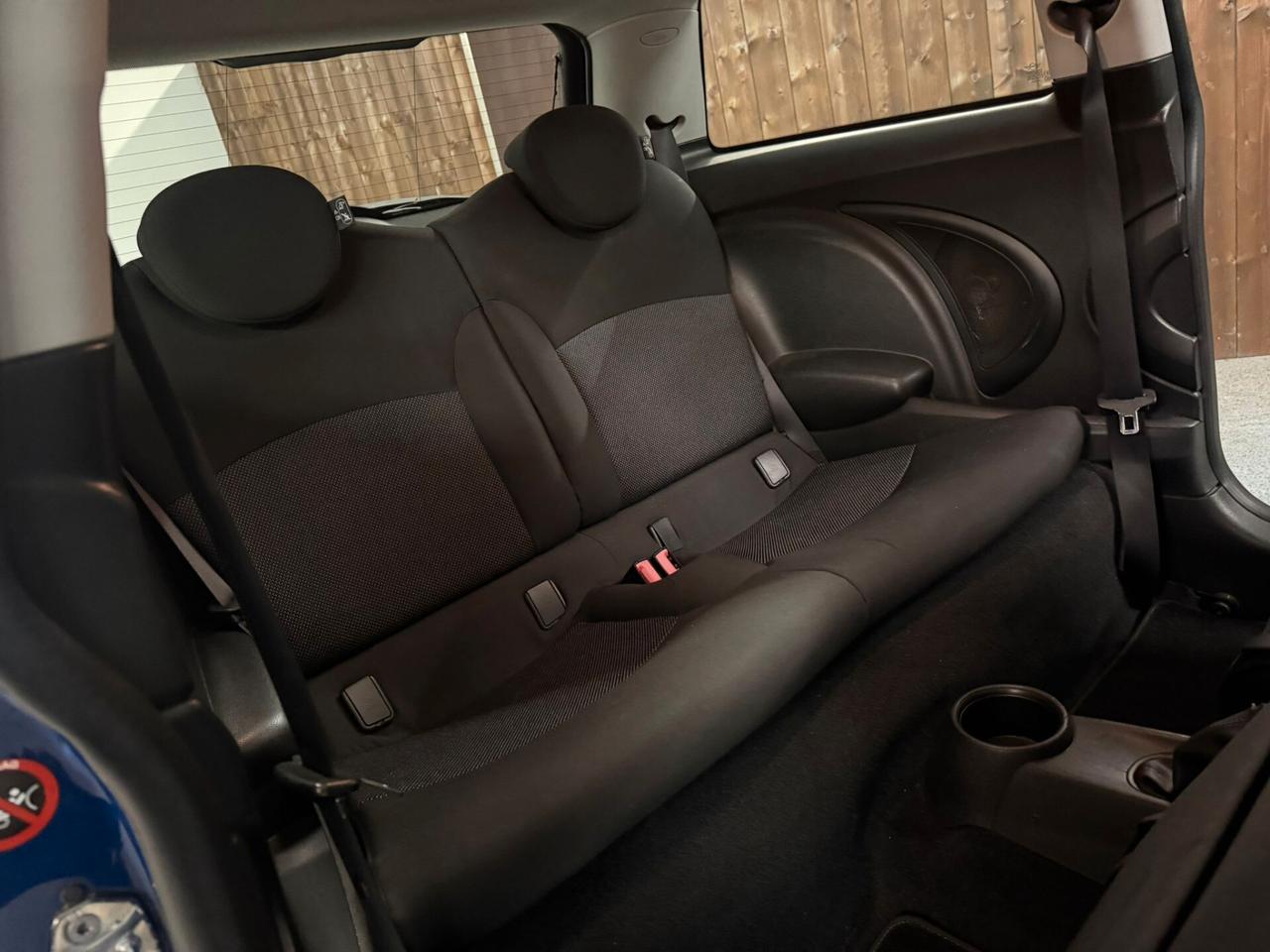 Mini Cooper D 1.6 109Cv