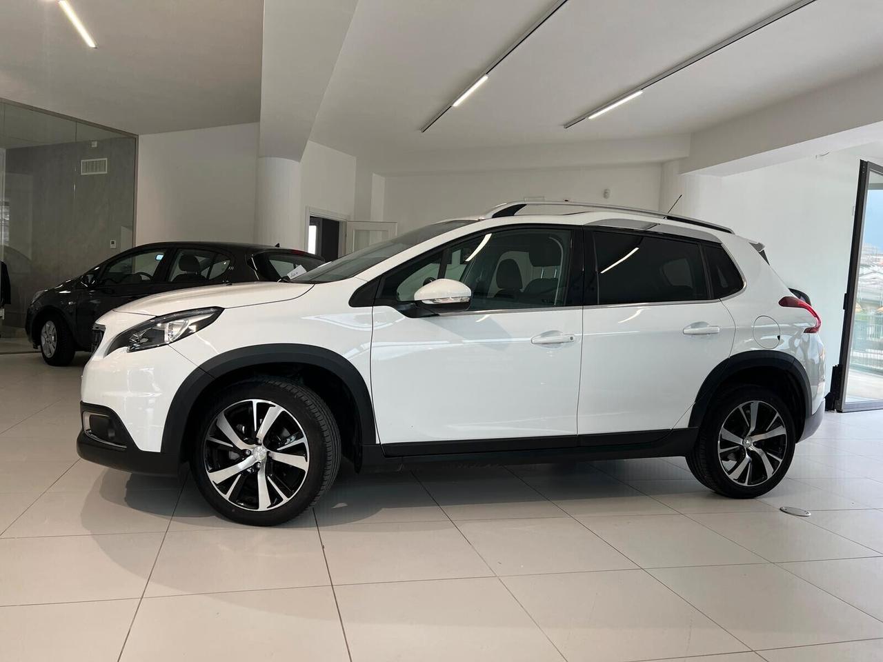 Peugeot 2008 BlueHDi 120 EAT6 S&S Allure