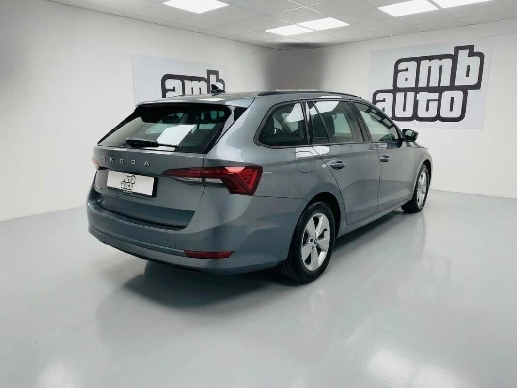 Skoda Octavia 2.0 TDI DSG Wagon Style