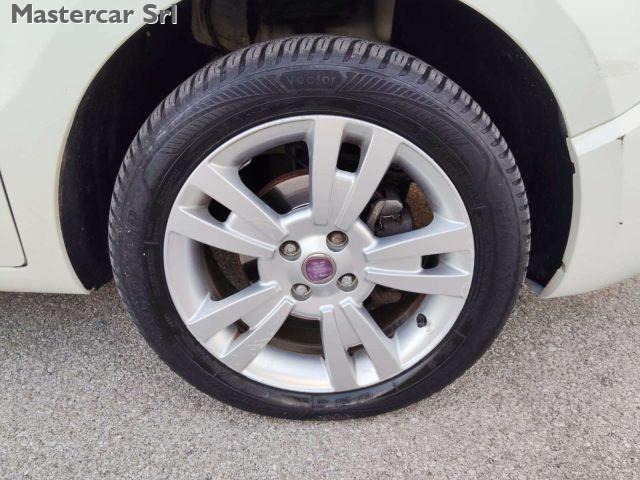 FIAT Qubo Qubo 2008 1.3 mjt 16v 75CV EK148CK