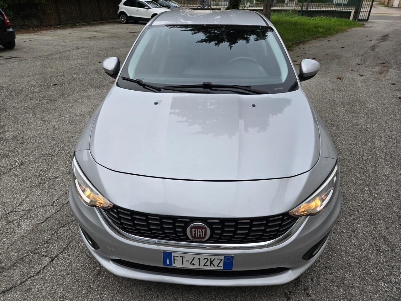 Fiat Tipo 1.6 Mjt 4 porte Lounge