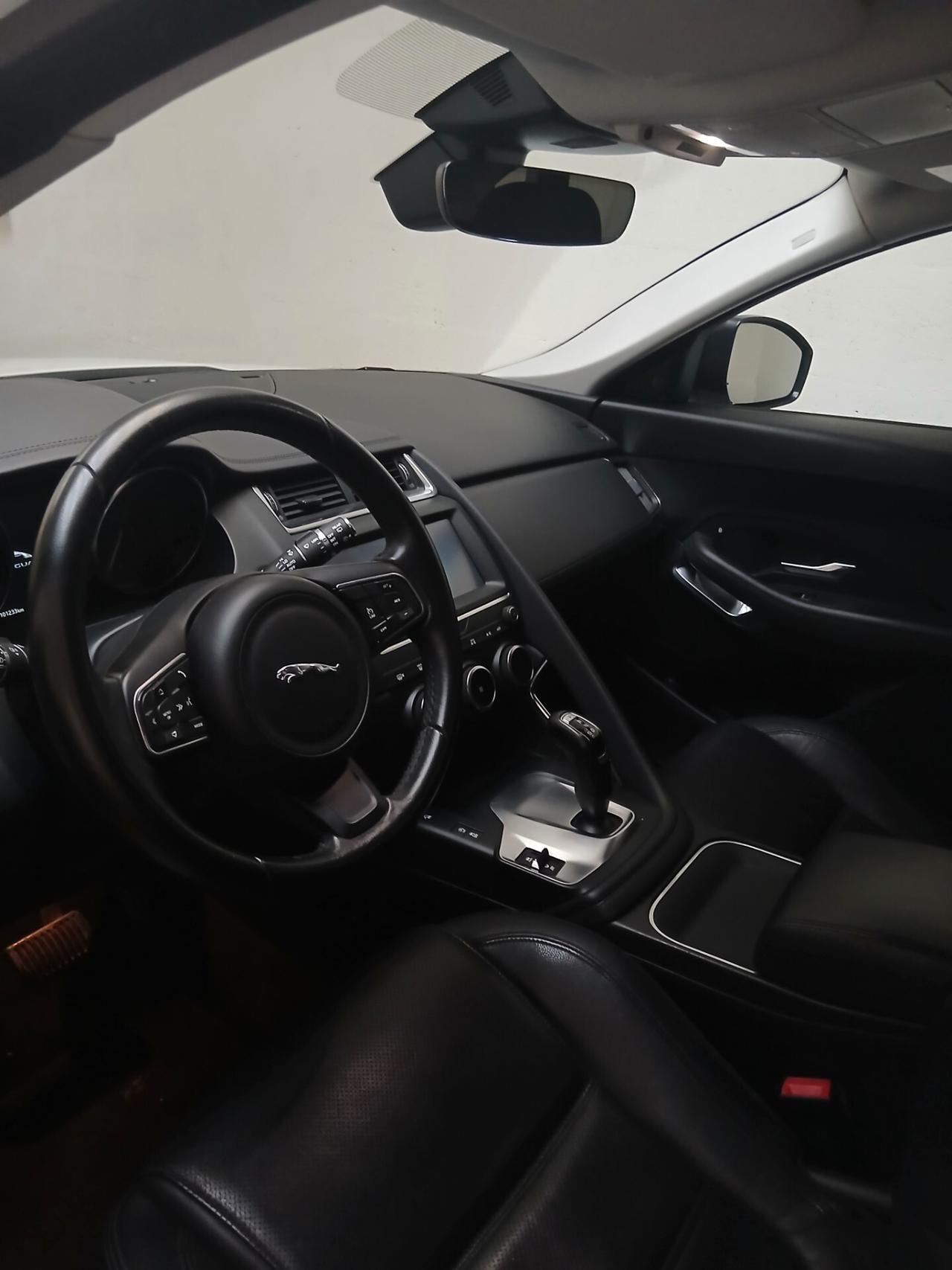 Jaguar E-Pace 2.0D 180 CV AWD aut. R-Dynamic S