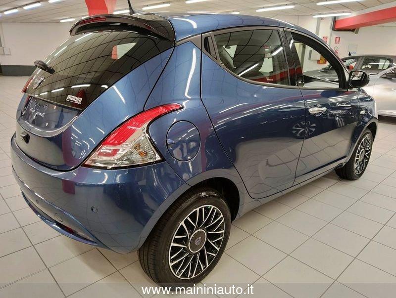 Lancia Ypsilon 1.2 69cv 5p GPL + Car Play