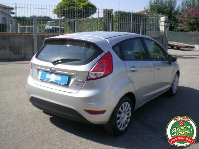 FORD Fiesta 1.5 TDCi 75CV 5 porte Titanium - PRONTA CONSEGNA