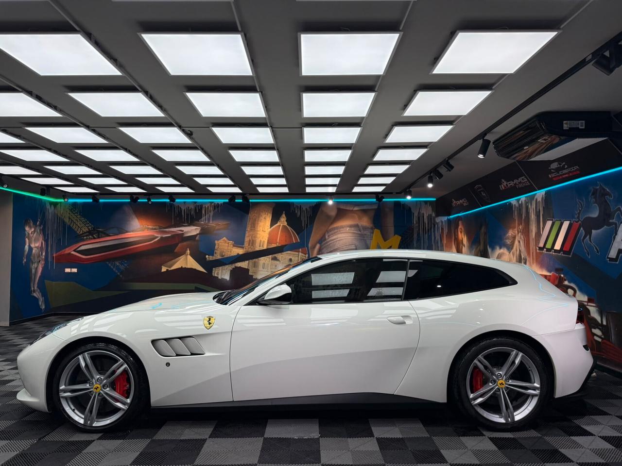 Ferrari GTC4 Lusso T (919)