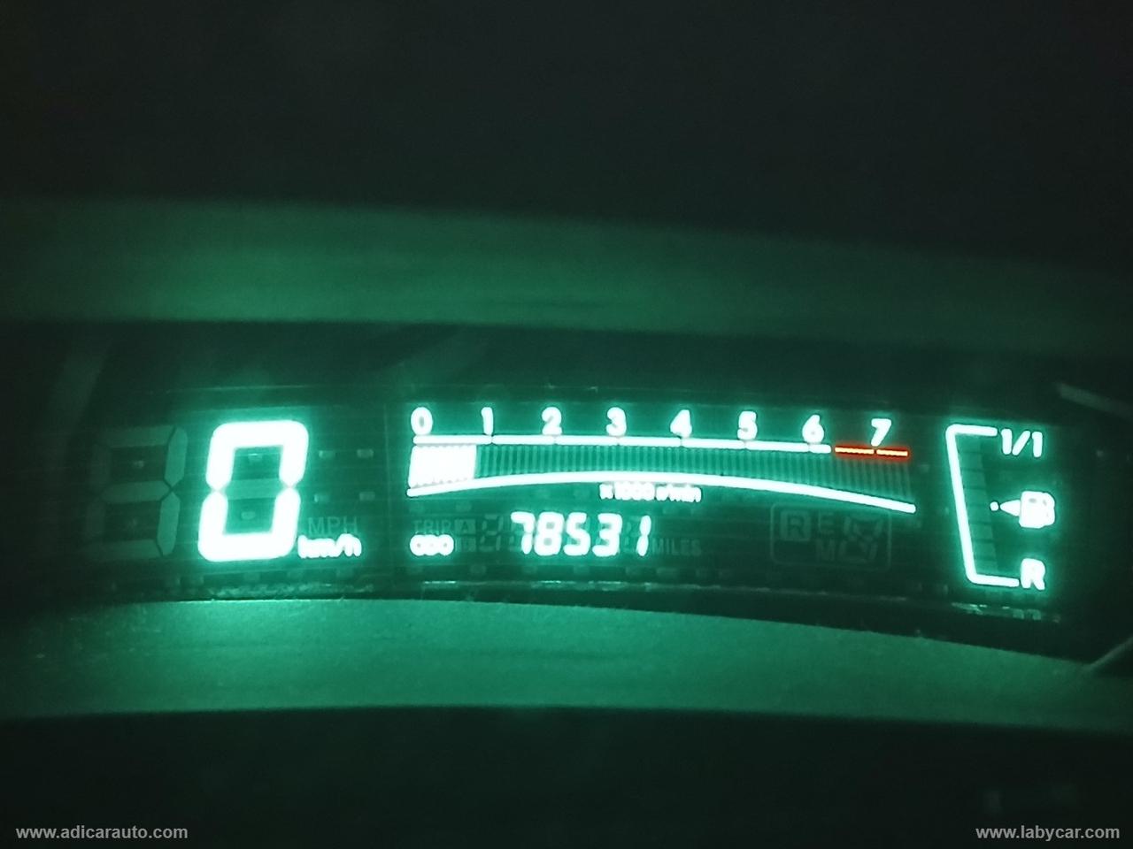TOYOTA Yaris 1.0 3p.