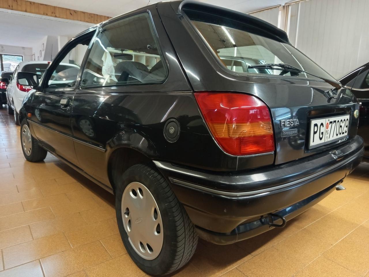 Ford Fiesta 1.1i cat 5 porte Newport, 37 Mila chilometri