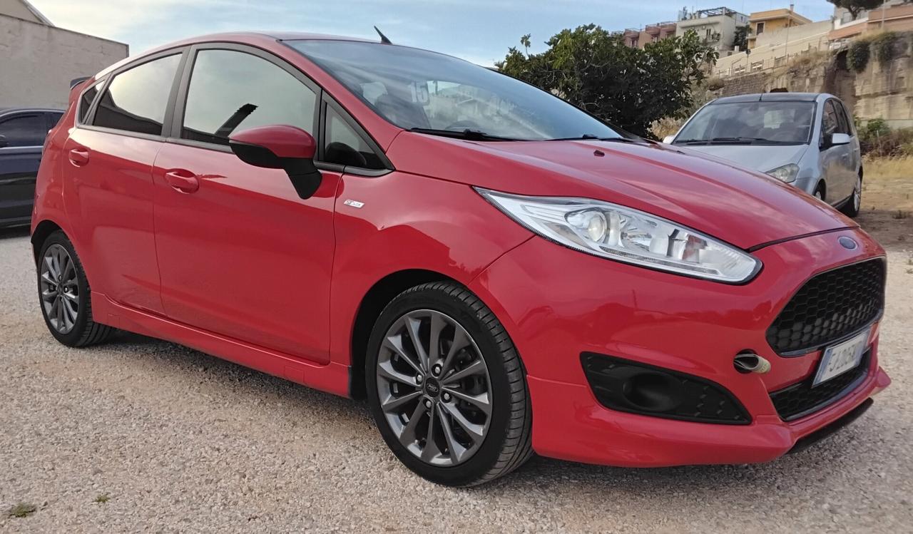 Ford Fiesta 1.5 TDCi 75CV 5 porte ST-Line