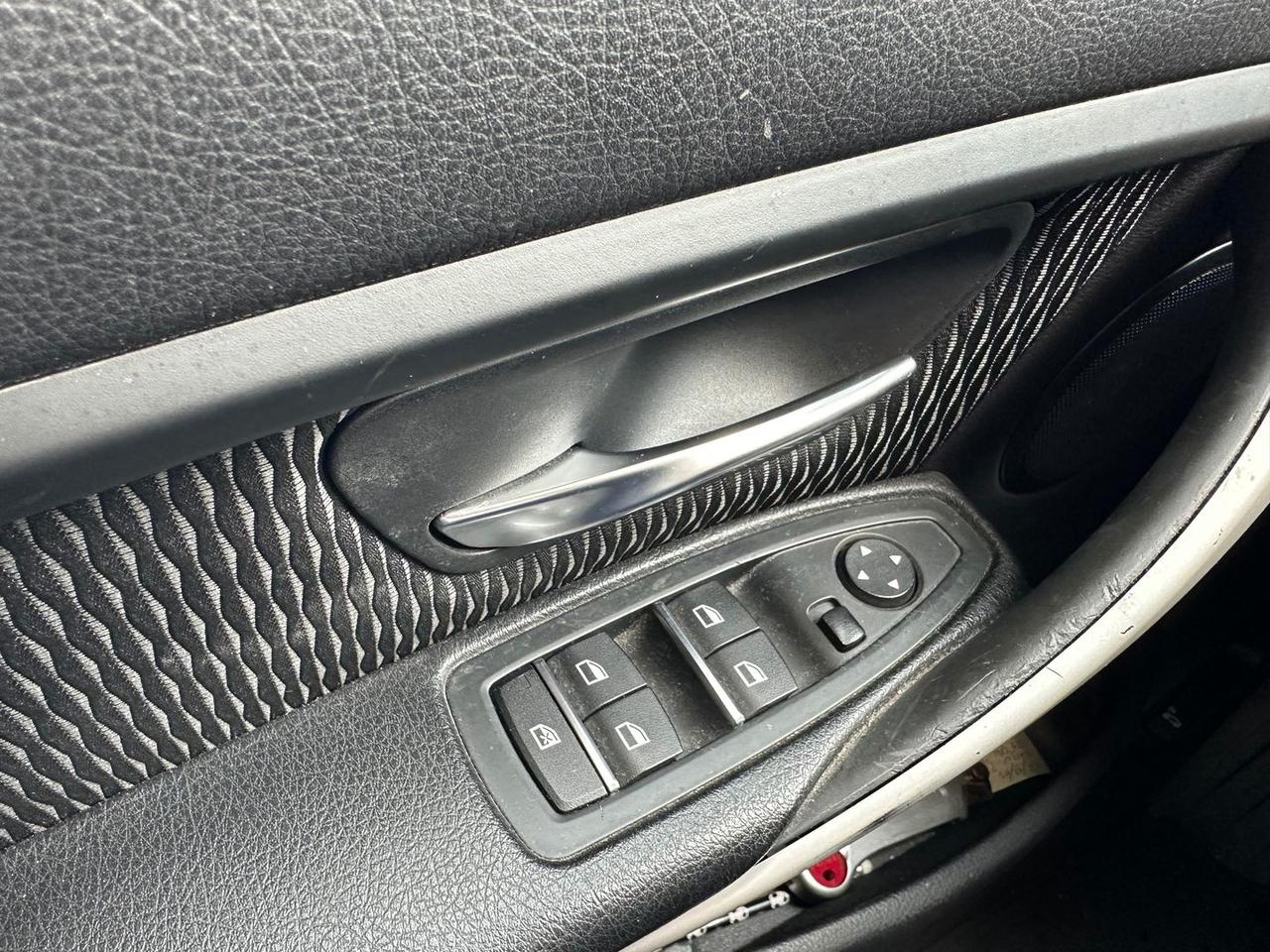 Bmw 320 Toruring Business Advantage 320 d #10348