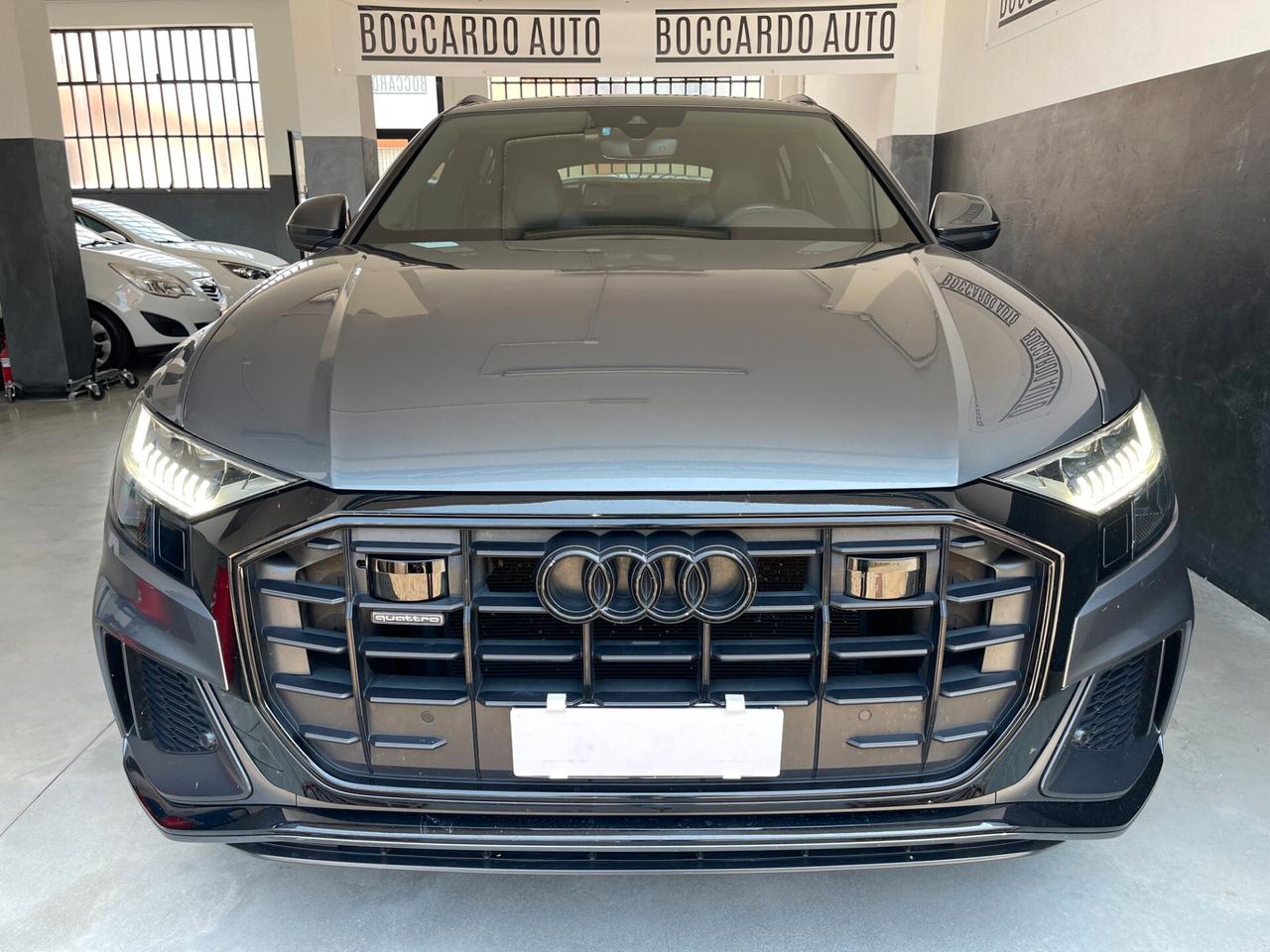Audi Q8 50 TDI Mild Hybrid S Line Edition Identity Black