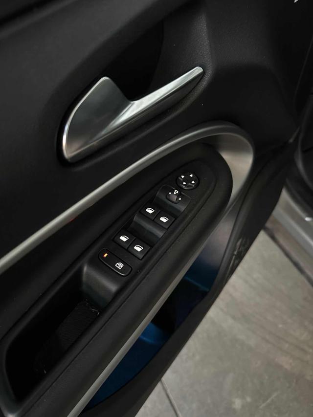 JEEP Avenger BEV Summit 100% elettrica