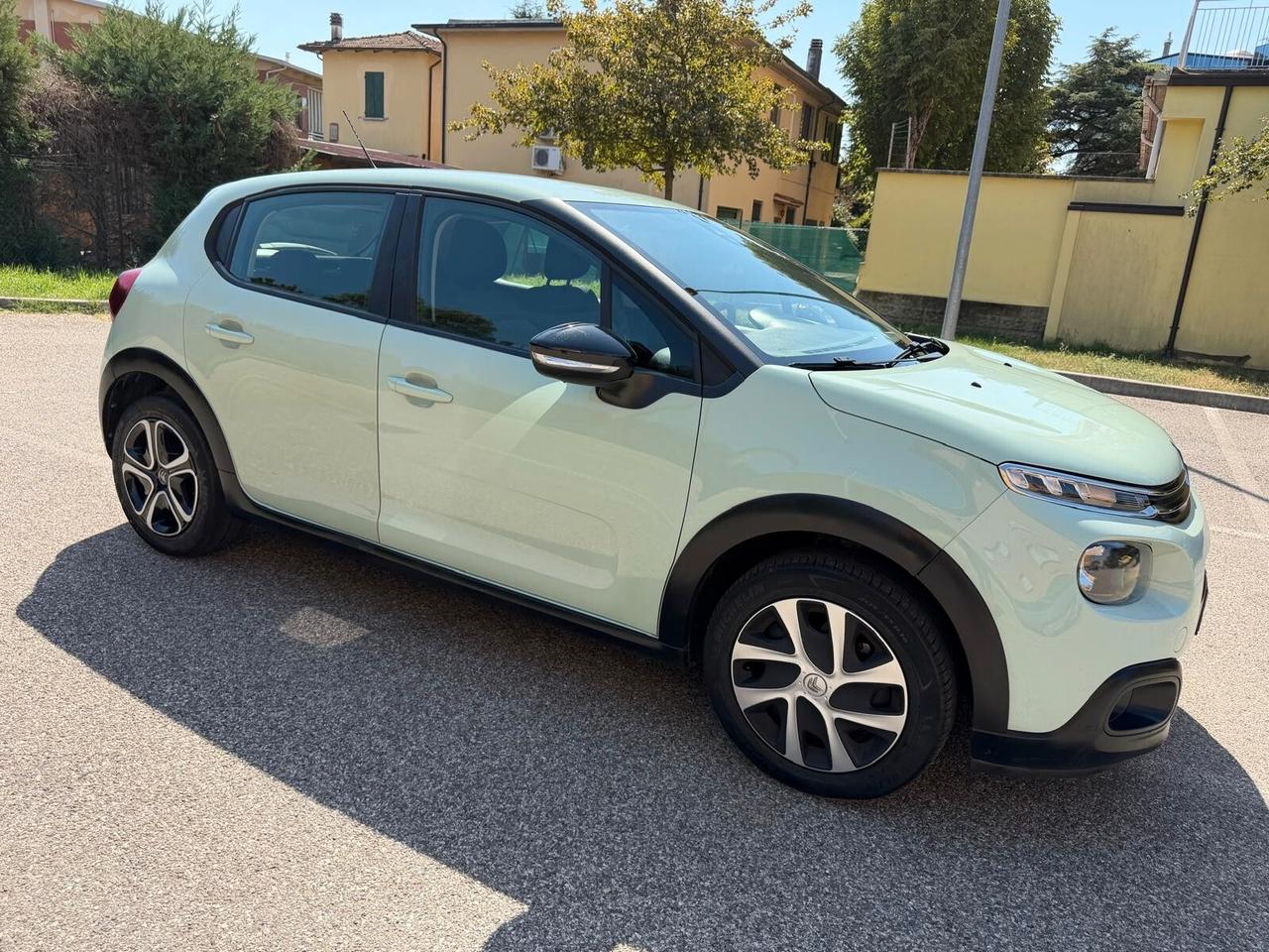 Citroen C3 1.2 - NEOPATENTATI - 12 MESI DI GARANZIA -