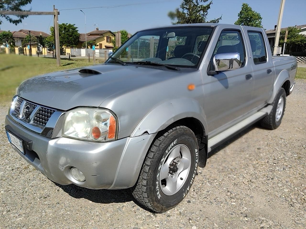Nissan Navara Double Cab 2.5 td 133cv