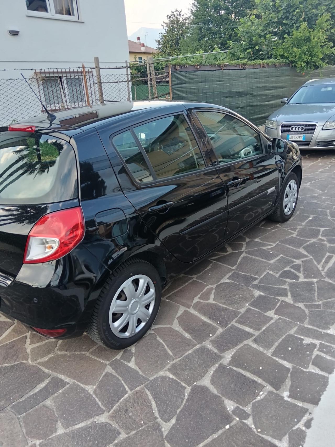 Renault Clio 1.2 16V 5 porte GPL Dynamique