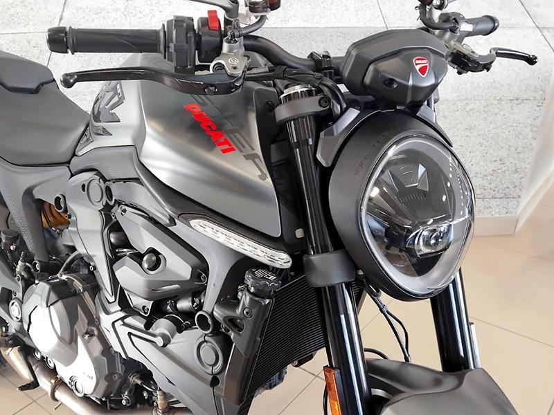 Ducati Monster 937