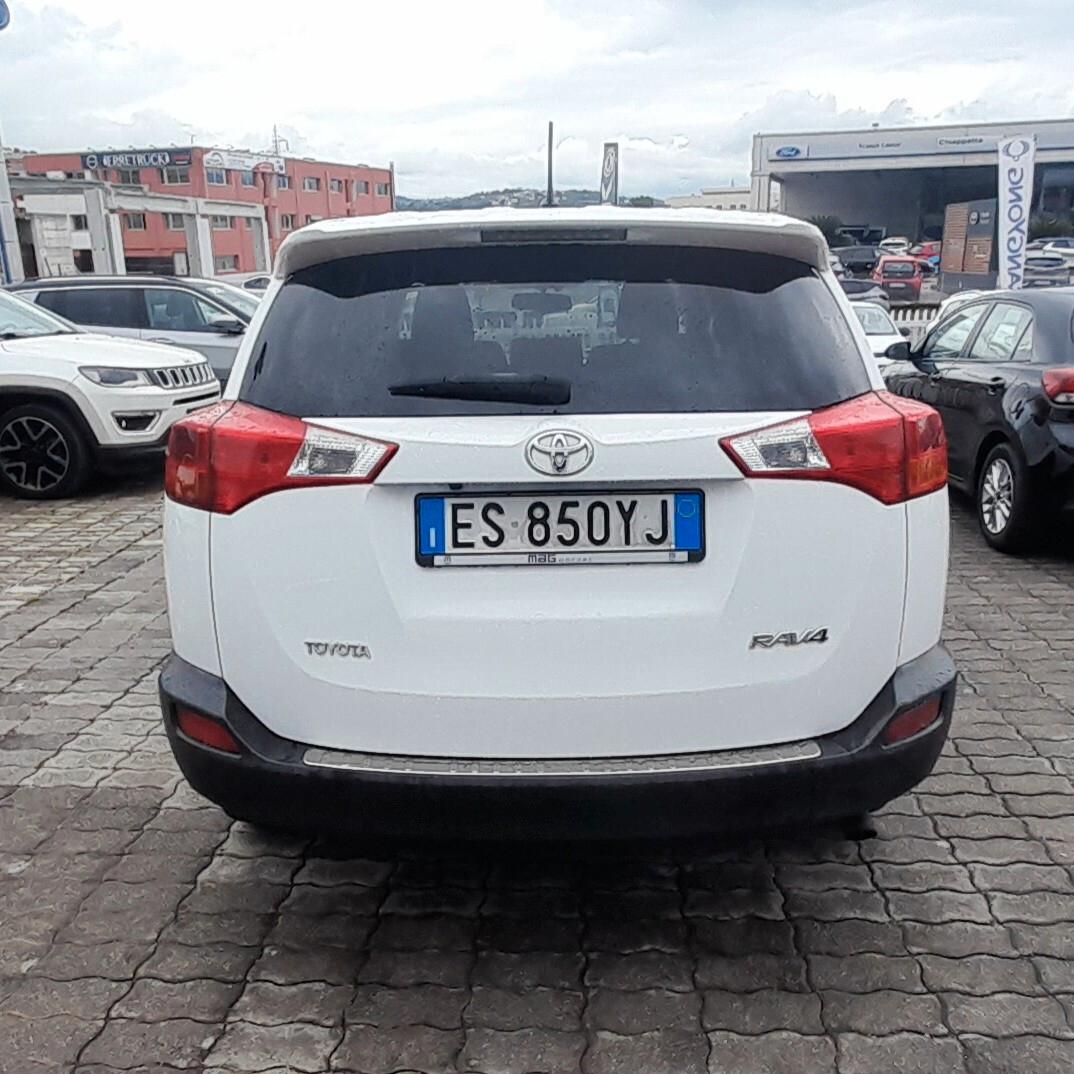 Toyota RAV 4 RAV4 2.0 D-4D 2WD Active