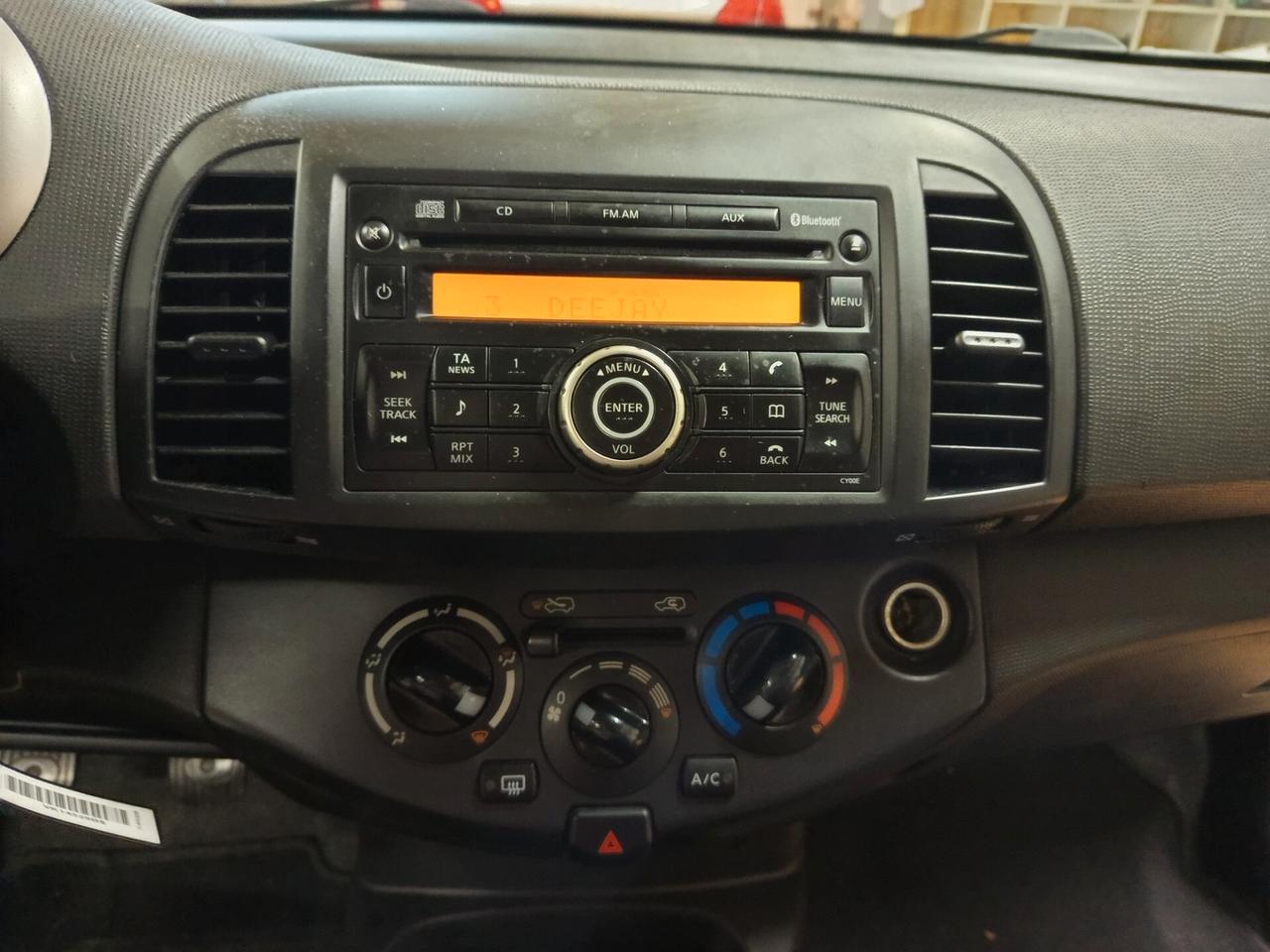 Nissan Micra 1.2 benzina, 100 mil chilometri ok neopatentati.